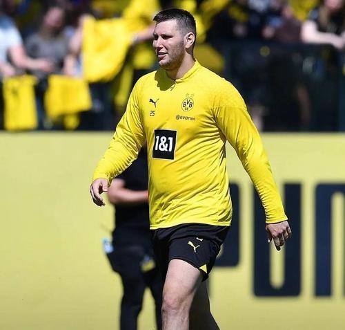 多特蒙德球员在采访中透露伤病恢复进展