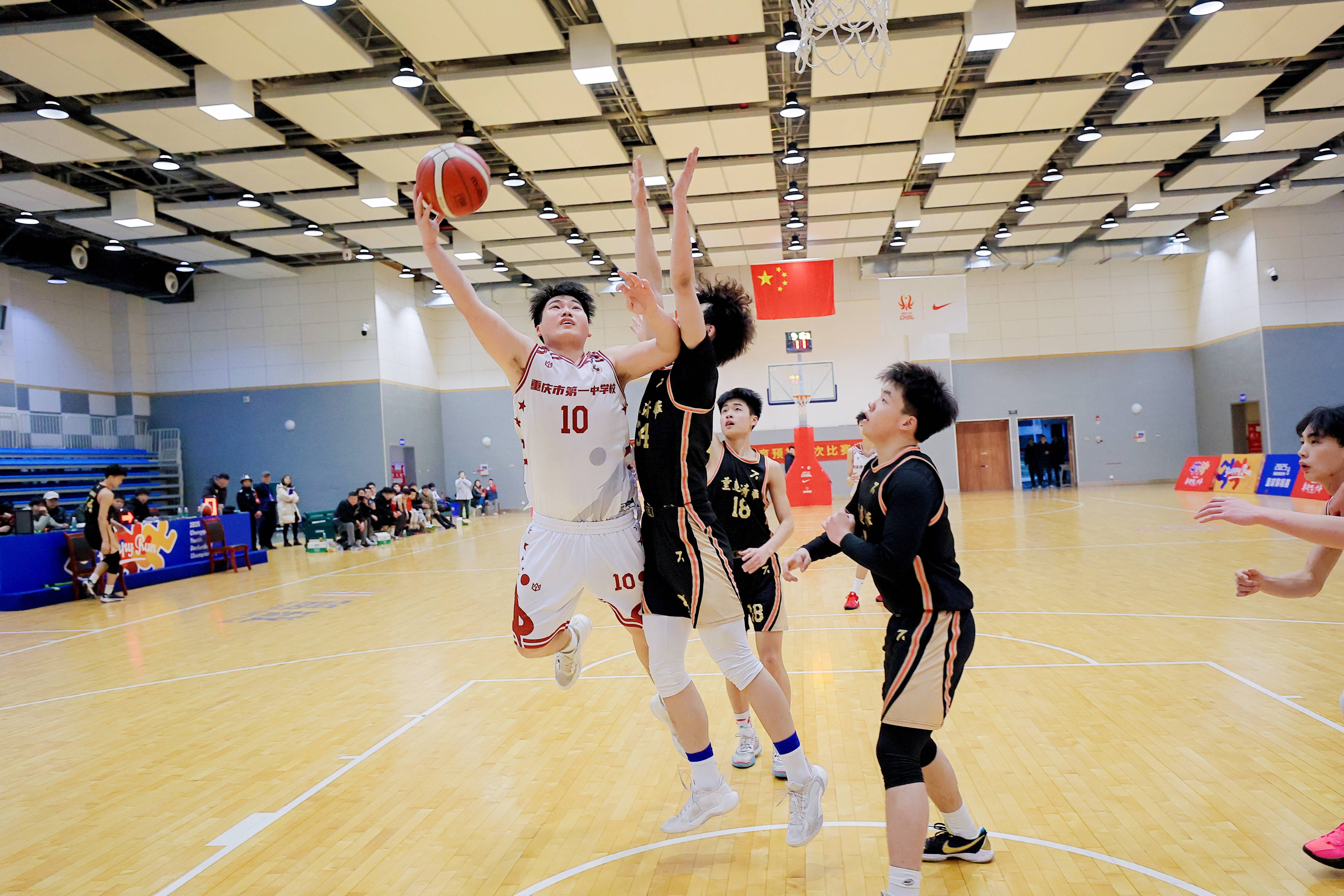 米兰电竞-极具挑战的篮球联赛聚焦球员实力竞逐(篮球技巧挑战赛视频)